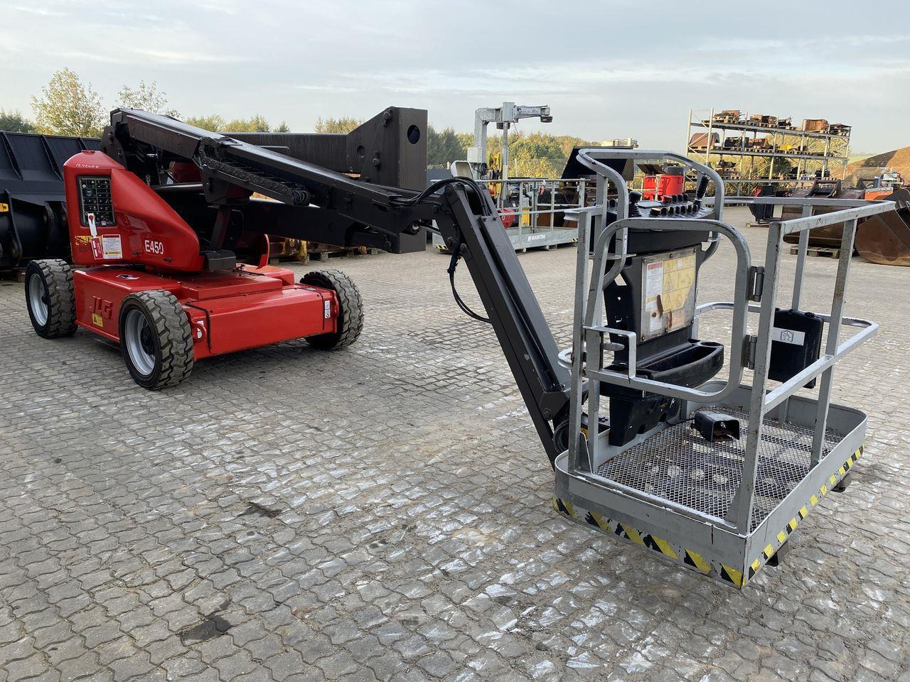 JLG E450AJ - Articulated boom: picture 5 JLG E450AJ - Articulated boom: picture 5