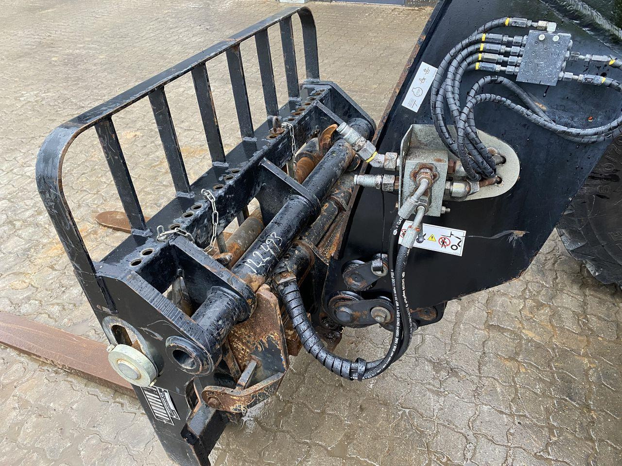 Leasing of  Manitou MLT840-137PS ELITE Manitou MLT840-137PS ELITE: picture 11