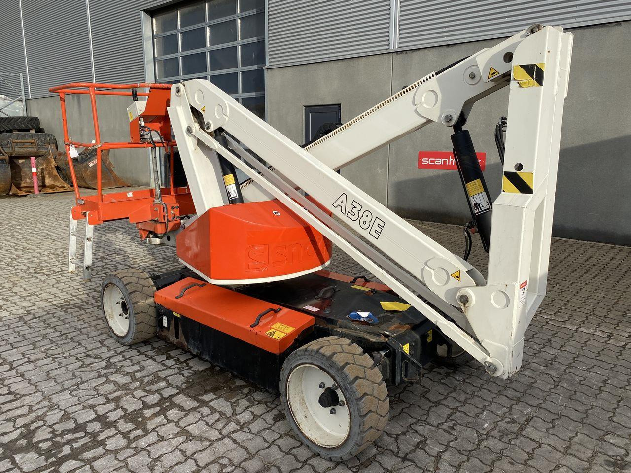 Snorkel A38E - Articulated boom: picture 2 Snorkel A38E - Articulated boom: picture 2