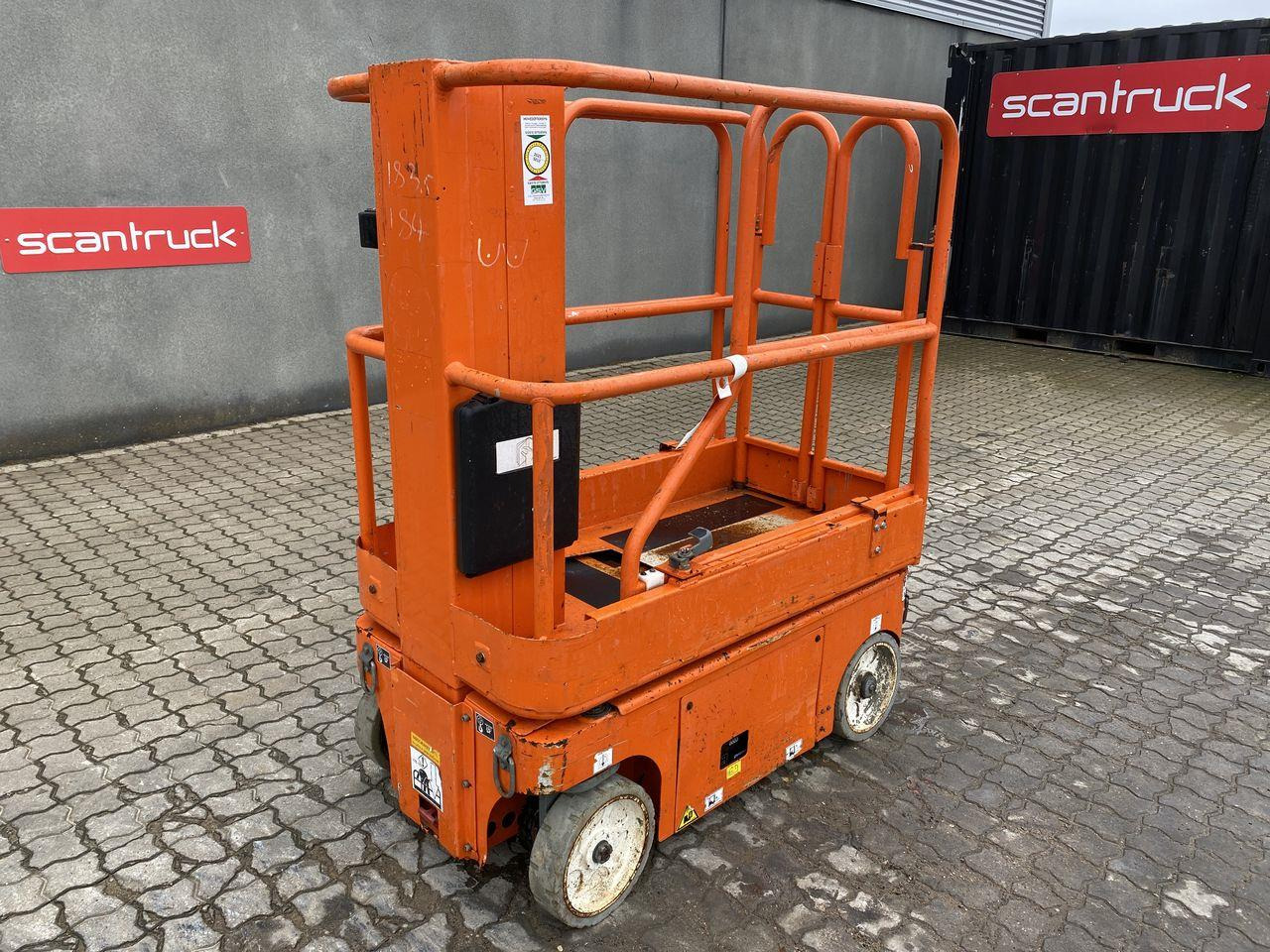 Snorkel TM12 - Vertical mast lift: picture 1 Snorkel TM12 - Vertical mast lift: picture 1