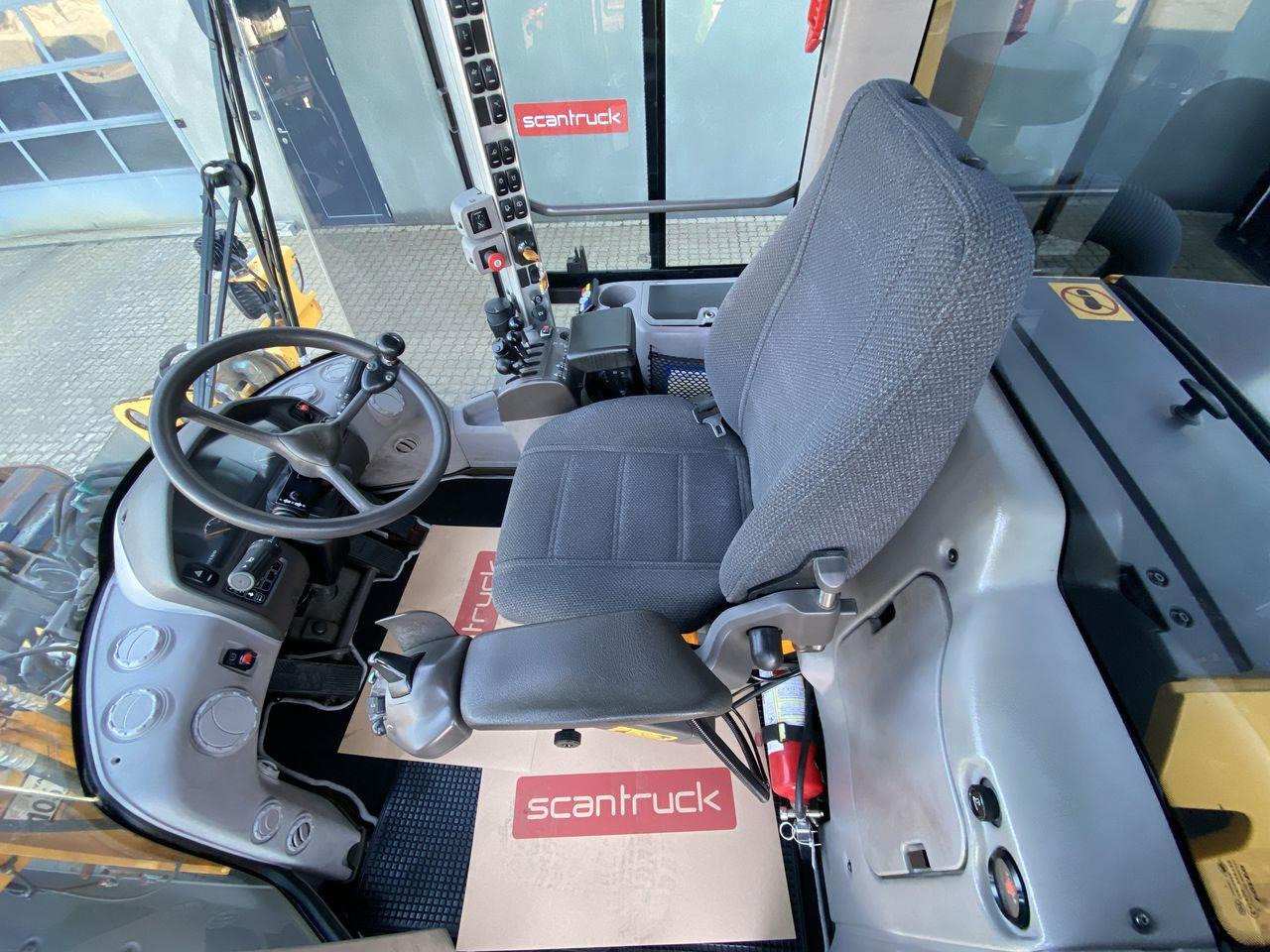 Volvo L60G - Wheel loader: picture 3 Volvo L60G - Wheel loader: picture 3