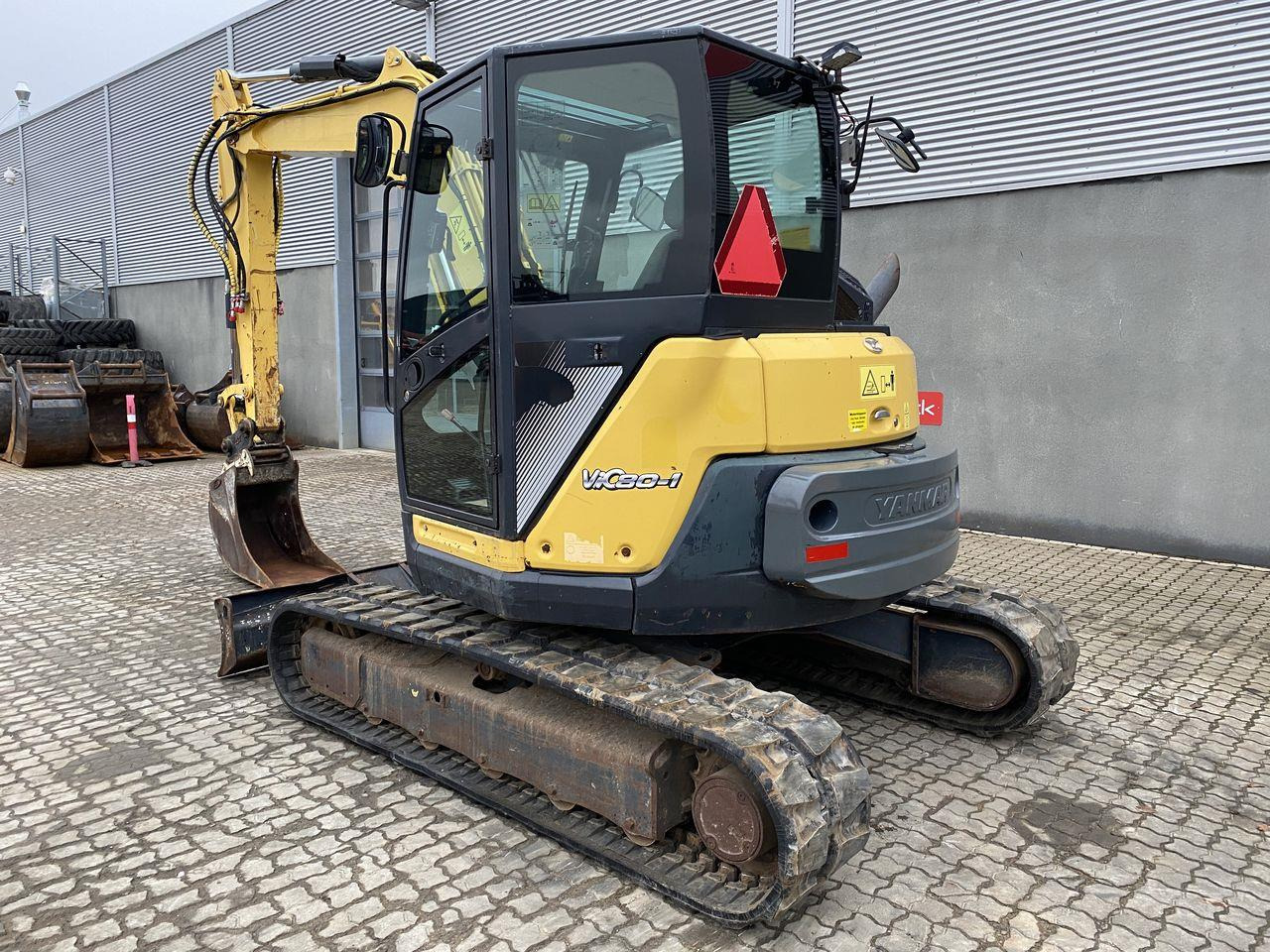 Yanmar VIO80-1A - Mini excavator: picture 2 Yanmar VIO80-1A - Mini excavator: picture 2