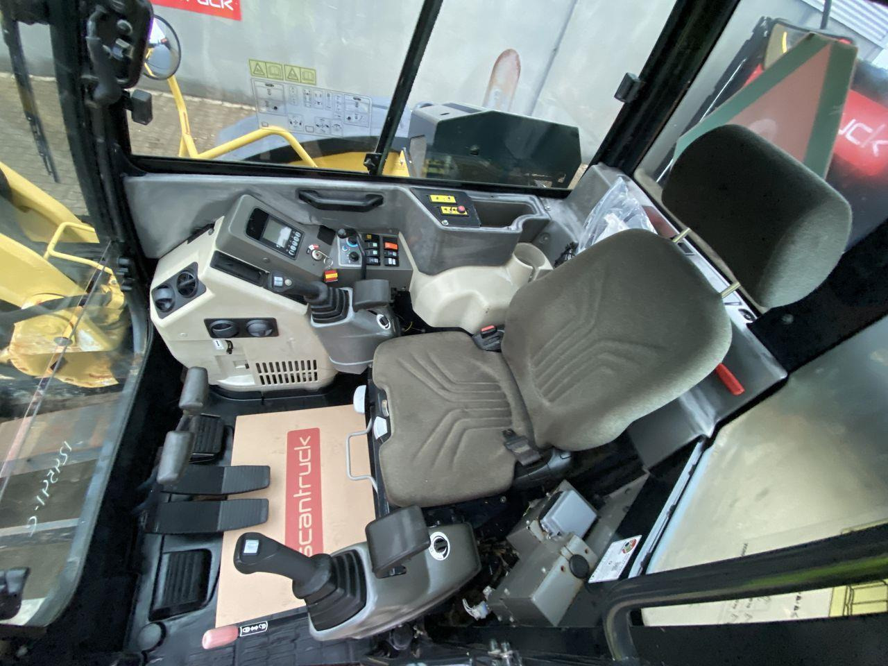 Yanmar VIO80-1A - Mini excavator: picture 3 Yanmar VIO80-1A - Mini excavator: picture 3