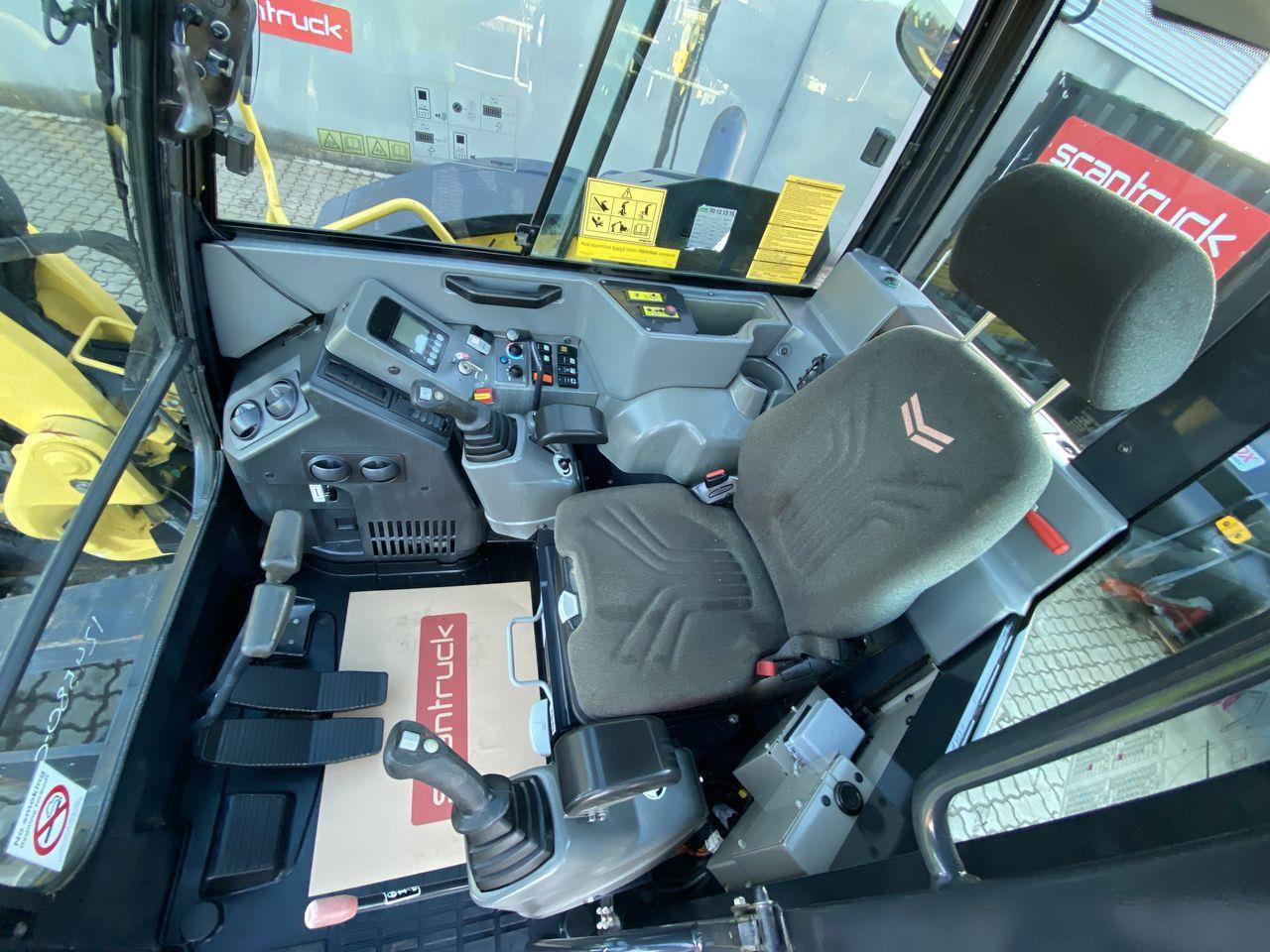 Yanmar VIO80-1A - Mini excavator: picture 3 Yanmar VIO80-1A - Mini excavator: picture 3