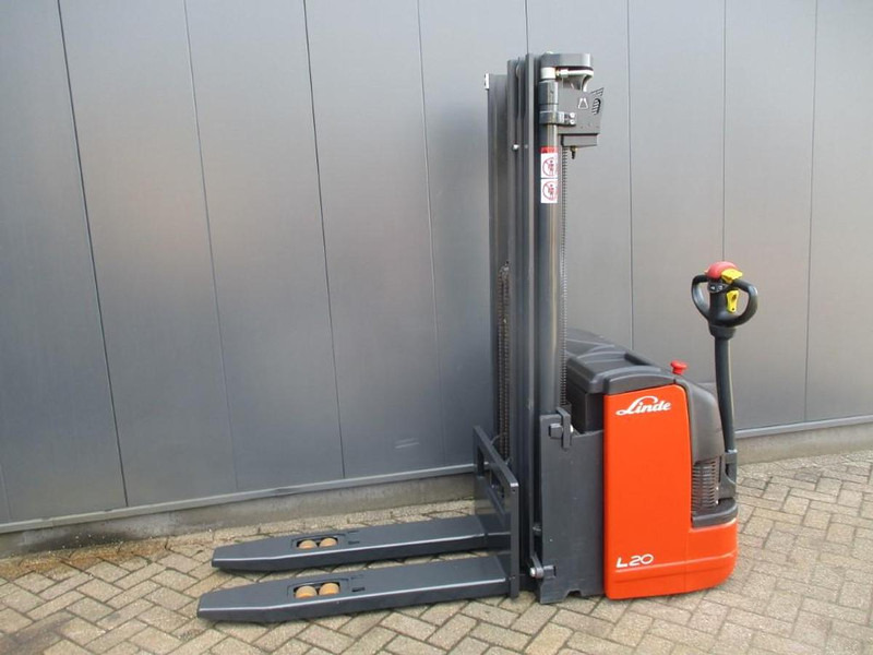 Linde L 20i - Stacker: picture 2 Linde L 20i - Stacker: picture 2