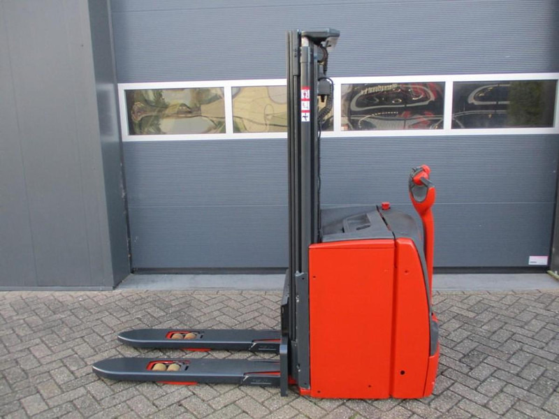 Linde L14 - Stacker: picture 1 Linde L14 - Stacker: picture 1