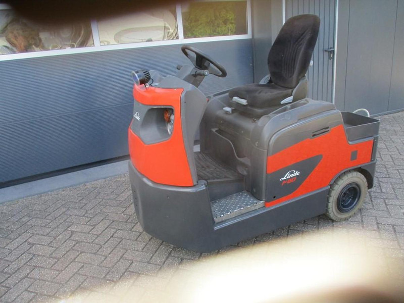 Linde P 60 - Tow tractor: picture 3 Linde P 60 - Tow tractor: picture 3