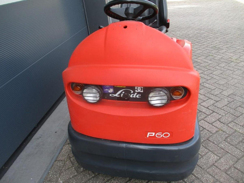 Linde P 60 - Tow tractor: picture 5 Linde P 60 - Tow tractor: picture 5