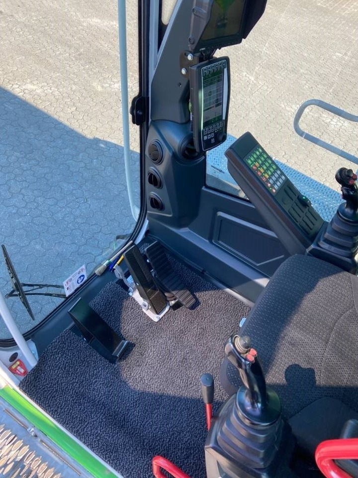 Waste/ Industry handler Sennebogen 835 M: picture 16