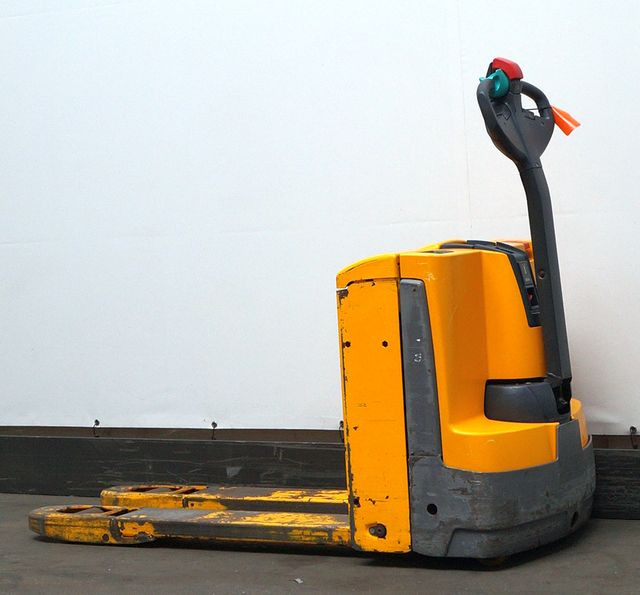 Jungheinrich EJE116 - Pallet truck: picture 2 Jungheinrich EJE116 - Pallet truck: picture 2