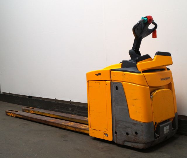 Jungheinrich ERE225 - Pallet truck: picture 2 Jungheinrich ERE225 - Pallet truck: picture 2