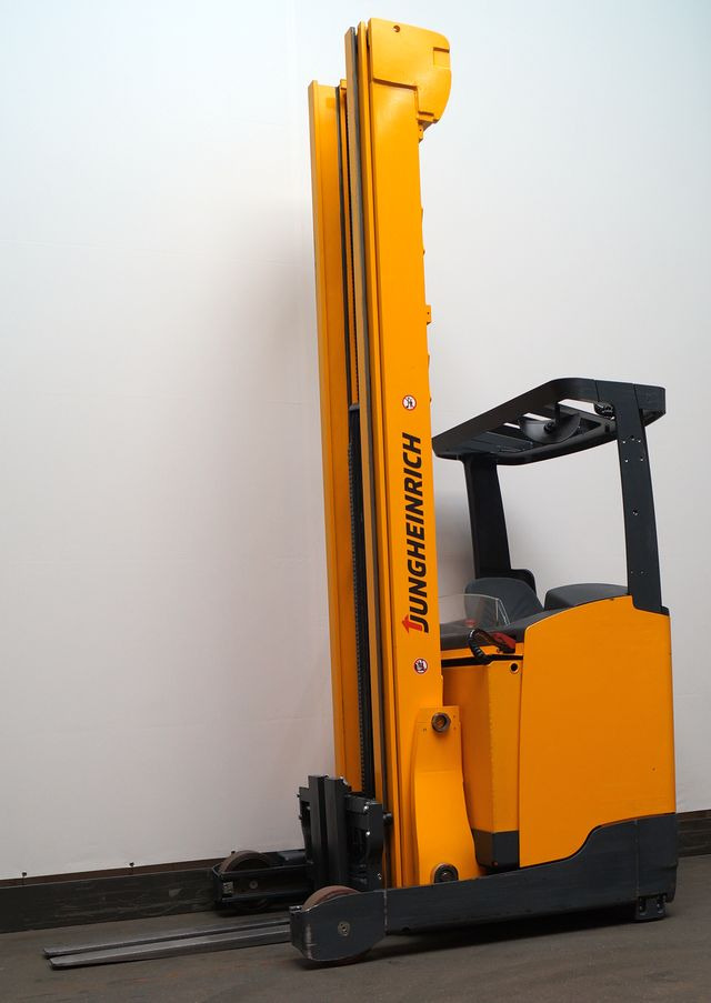 Jungheinrich ETV214 - Reach truck: picture 2 Jungheinrich ETV214 - Reach truck: picture 2