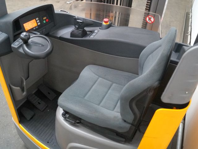 Jungheinrich ETV216 - Reach truck: picture 3 Jungheinrich ETV216 - Reach truck: picture 3