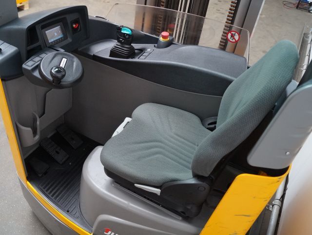 Jungheinrich ETV216 - Reach truck: picture 3 Jungheinrich ETV216 - Reach truck: picture 3