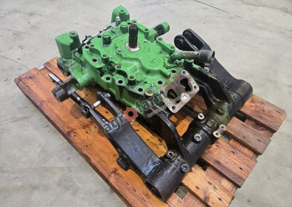 Obudowa WOM, podnośnik, John Deere 5125R, 5130R - Hydraulics: picture 3 Obudowa WOM, podnośnik, John Deere 5125R, 5130R - Hydraulics: picture 3