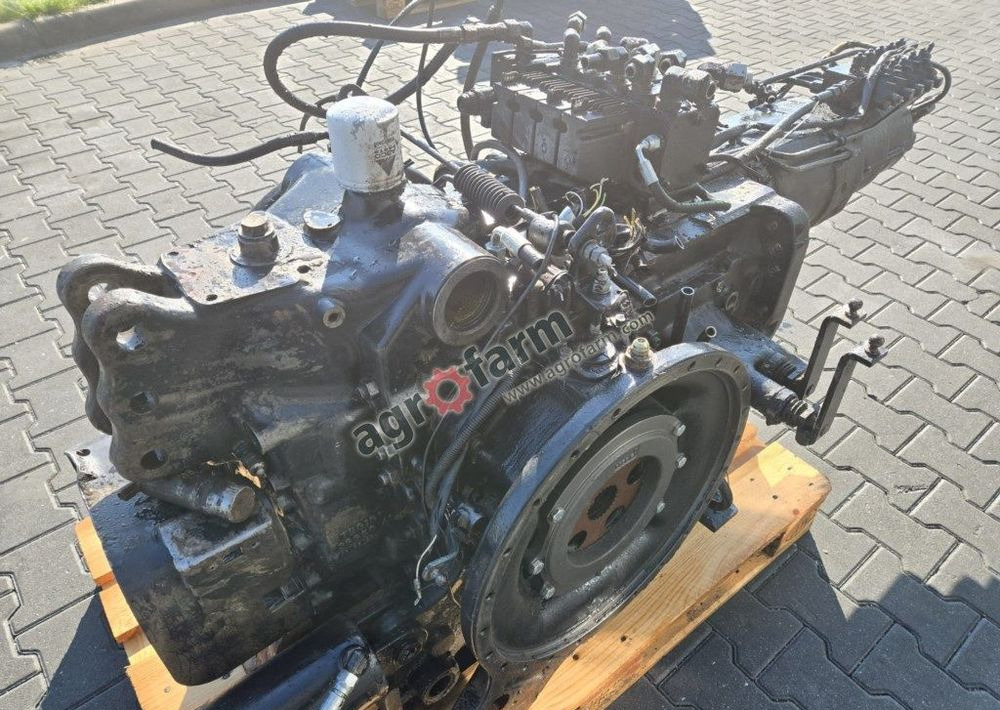 Skrzynia biegów, most tylny Valtra T171, T191 - Gearbox: picture 3 Skrzynia biegów, most tylny Valtra T171, T191 - Gearbox: picture 3