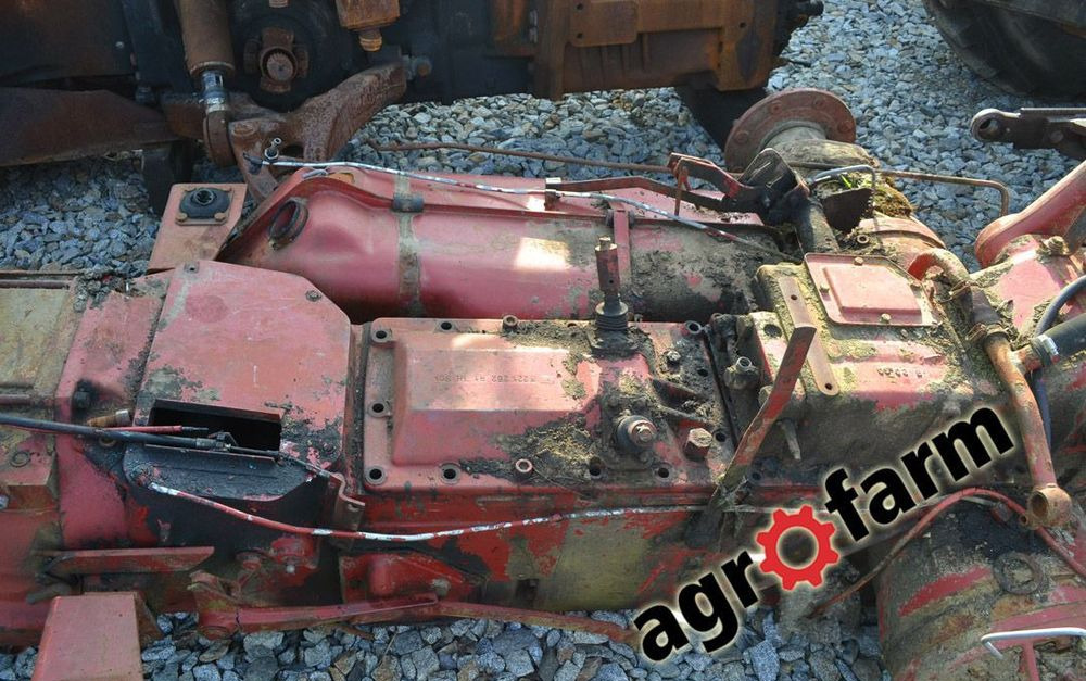 Case części używane 955 956 1055 skrzynia silnik most oś napęd podnośnik zwolnica obudowa wał blok - Spare parts for Agricultural machinery: picture 4 Case części używane 955 956 1055 skrzynia silnik most oś napęd podnośnik zwolnica obudowa wał blok - Spare parts for Agricultural machinery: picture 4