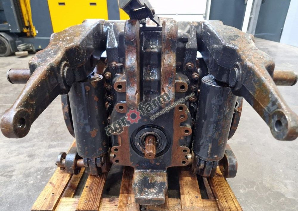 Tylny most Valtra 6400 - Gearbox: picture 4 Tylny most Valtra 6400 - Gearbox: picture 4