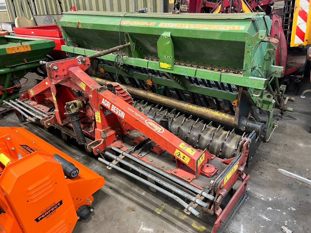 Amazone AD 8 - 301 Special + Vicon T300 Kopeg  - Seed drill: picture 1 Amazone AD 8 - 301 Special + Vicon T300 Kopeg  - Seed drill: picture 1