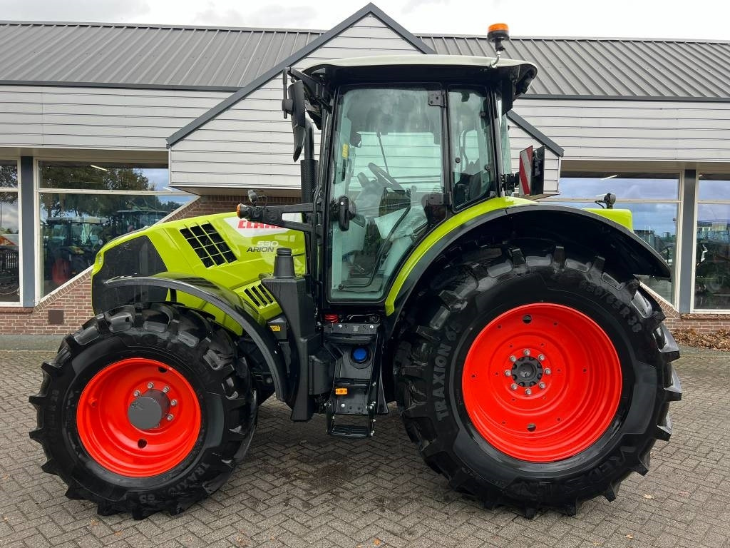 Claas Arion 530 CIS+ - Farm tractor: picture 2 Claas Arion 530 CIS+ - Farm tractor: picture 2