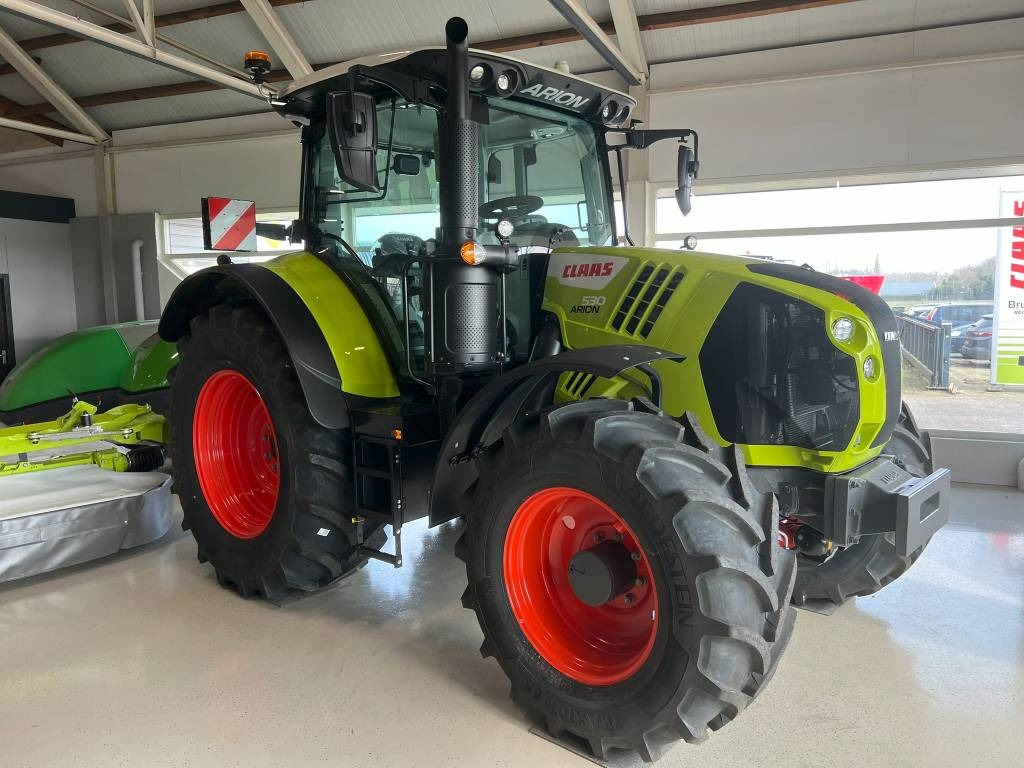 Claas Arion 530 - Farm tractor: picture 3 Claas Arion 530 - Farm tractor: picture 3
