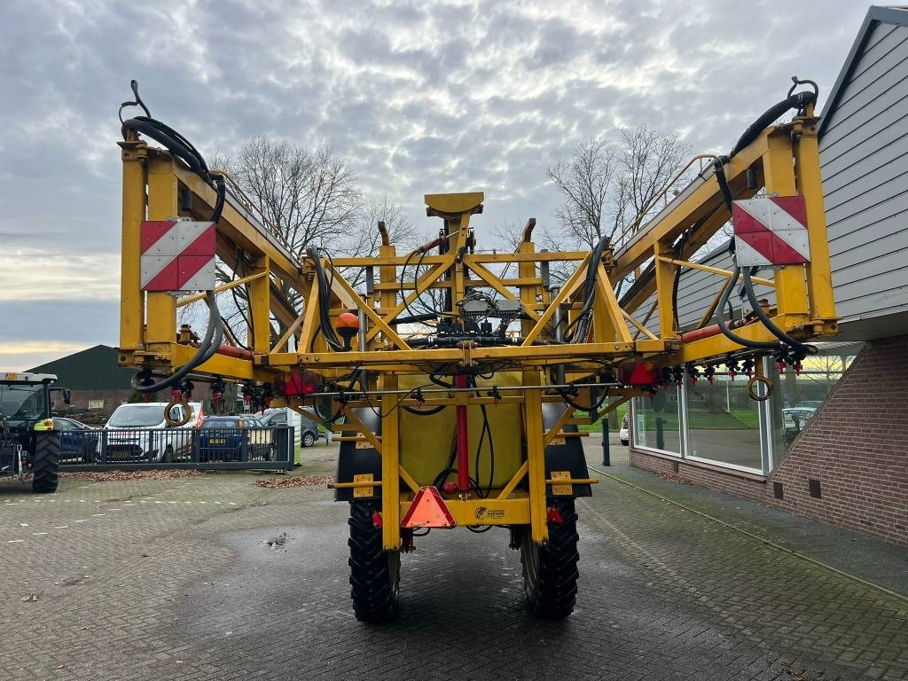 Dubex Mentor 9804 - Trailed sprayer: picture 4 Dubex Mentor 9804 - Trailed sprayer: picture 4