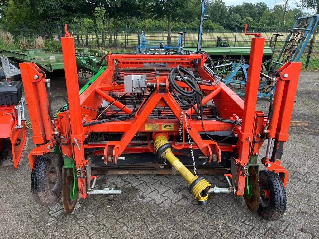 Harvester Holaras UR170-DB uienrooier: picture 12