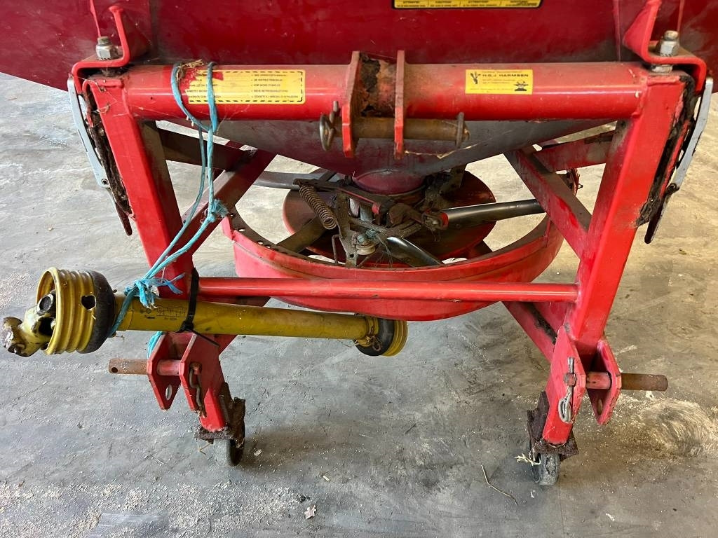 Fertilizer spreader Lely 1500 kunstmest strooier: picture 6