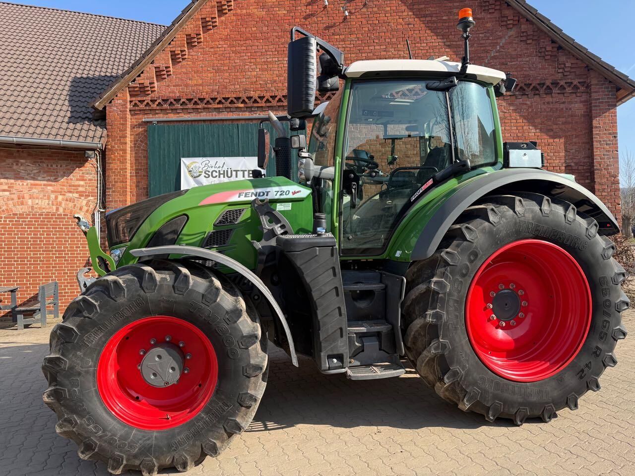 Fendt 720 Vario S4 ProfiPlus - Farm tractor: picture 1 Fendt 720 Vario S4 ProfiPlus - Farm tractor: picture 1