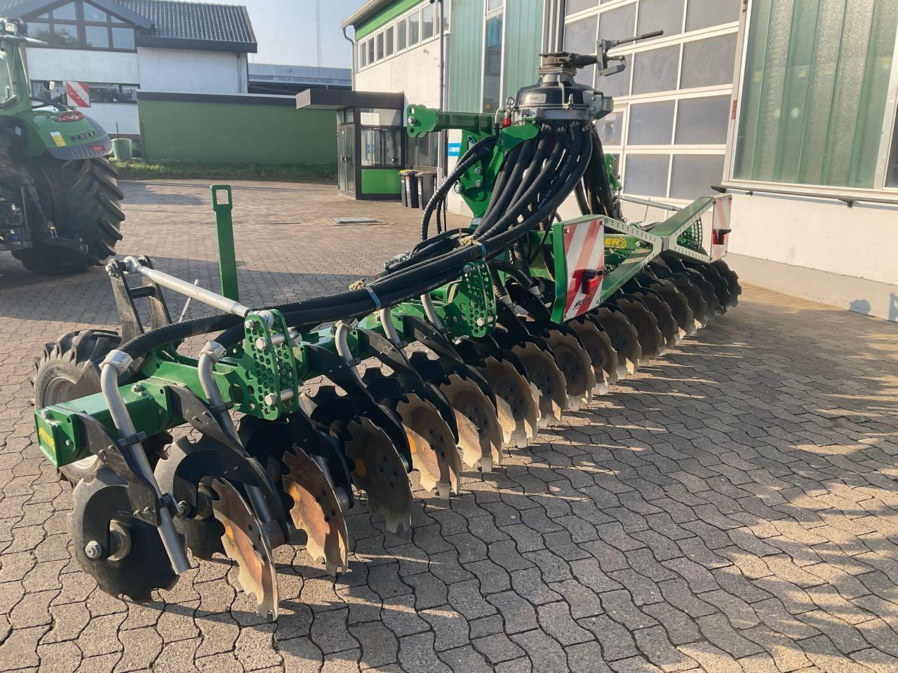 Meyer-Lohne Mixi 600 - Fertilizing equipment: picture 3 Meyer-Lohne Mixi 600 - Fertilizing equipment: picture 3