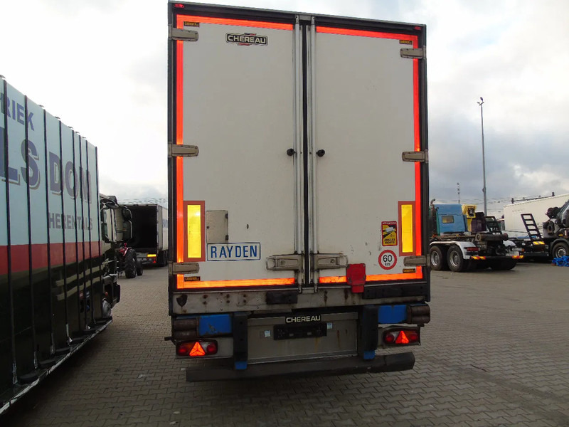 Chereau 2 AXLE BPW + HYDRAROLL - Closed box semi-trailer: picture 2 Chereau 2 AXLE BPW + HYDRAROLL - Closed box semi-trailer: picture 2