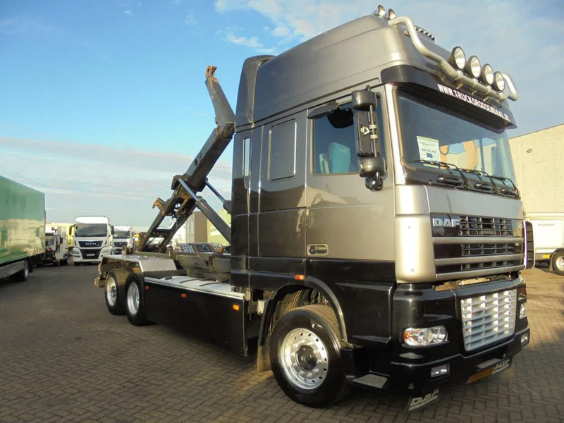 DAF XF 105.480 + 6X2 + Discounted from 16.950,- - Hook lift truck: picture 2 DAF XF 105.480 + 6X2 + Discounted from 16.950,- - Hook lift truck: picture 2