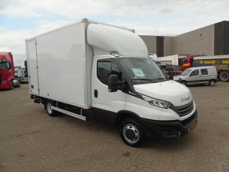 Iveco Daily 40 C18 + LIFT - Box van: picture 2 Iveco Daily 40 C18 + LIFT - Box van: picture 2