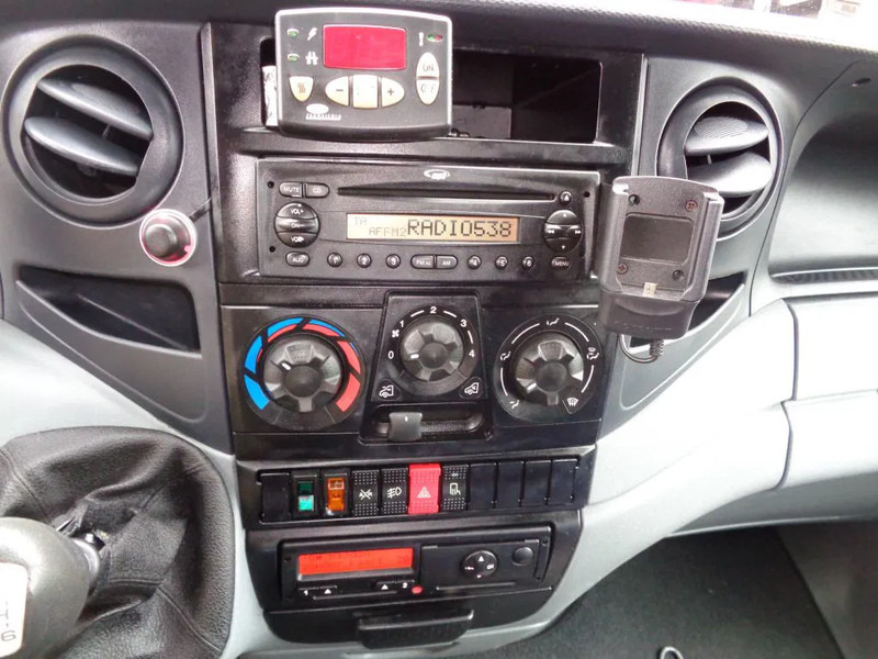 Refrigerated van Iveco Daily 50c15 x+ Manual + Carrier + Flower transport + cooling/heating: picture 12