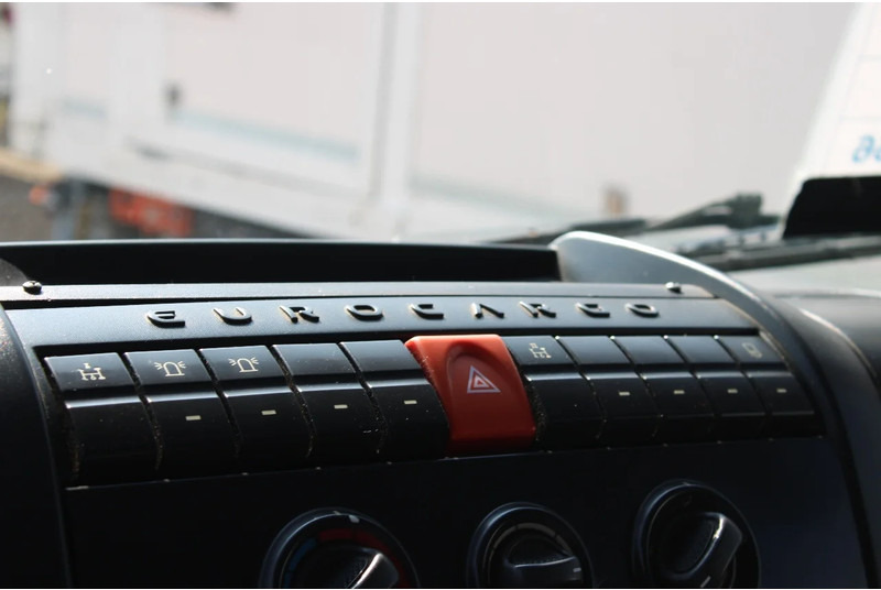 Hook lift truck Iveco Eurocargo 100e18 +EURO 5 + HOOK SYSTEM: picture 16 Hook lift truck Iveco Eurocargo 100e18 +EURO 5 + HOOK SYSTEM: picture 16