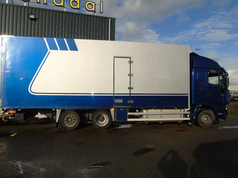 Iveco Stralis 430 + 6X2 + LIFT - Box truck: picture 3 Iveco Stralis 430 + 6X2 + LIFT - Box truck: picture 3