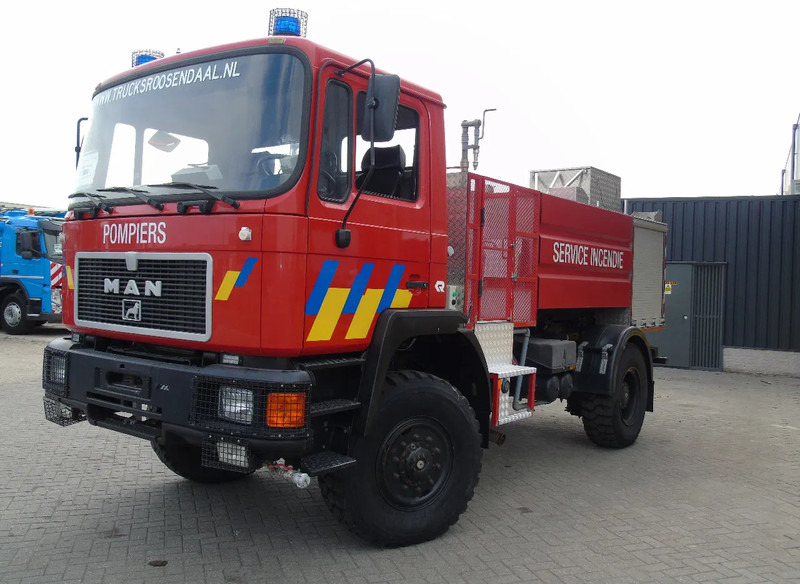 MAN F16 .240 + 4x4 + PUMPS COMPLETE + MANUAL + SPRING + 24.416KM - Fire truck: picture 3 MAN F16 .240 + 4x4 + PUMPS COMPLETE + MANUAL + SPRING + 24.416KM - Fire truck: picture 3