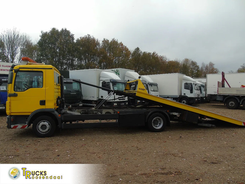 MAN TGL 8.180 + winch + MANUAL + EURO 5 + system working + platform 6 meter - Autotransporter truck: picture 1 MAN TGL 8.180 + winch + MANUAL + EURO 5 + system working + platform 6 meter - Autotransporter truck: picture 1