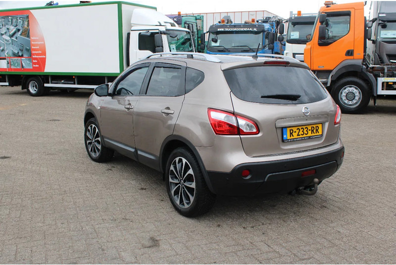 Nissan QASHQAI 2.0 AUTOMATIC / CAMERA - SUV: picture 3 Nissan QASHQAI 2.0 AUTOMATIC / CAMERA - SUV: picture 3