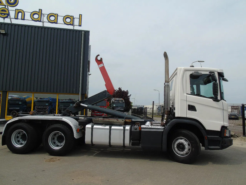 Scania G450 + 6X4 + RETARDER + EURO 6 - Hook lift truck: picture 4 Scania G450 + 6X4 + RETARDER + EURO 6 - Hook lift truck: picture 4