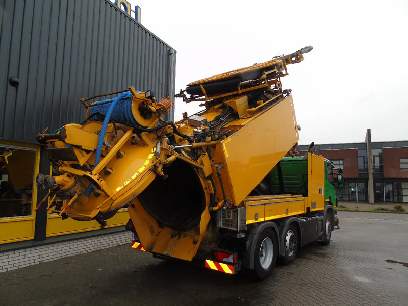 Scania P 360 + COMBI VACUUM WIEDEMANN + 6X4 - Vacuum truck: picture 5 Scania P 360 + COMBI VACUUM WIEDEMANN + 6X4 - Vacuum truck: picture 5