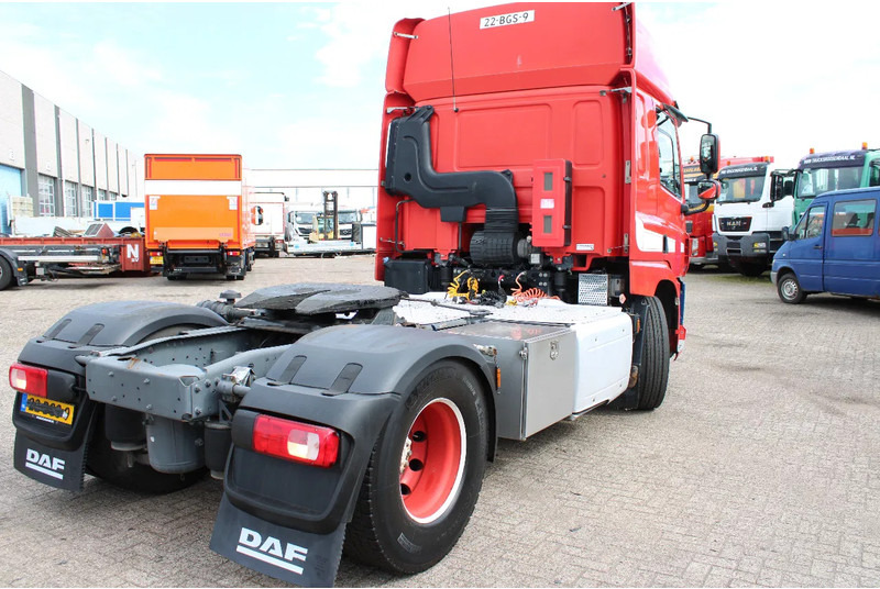 DAF CF 440 + EURO 6 + adr - Tractor unit: picture 5 DAF CF 440 + EURO 6 + adr - Tractor unit: picture 5