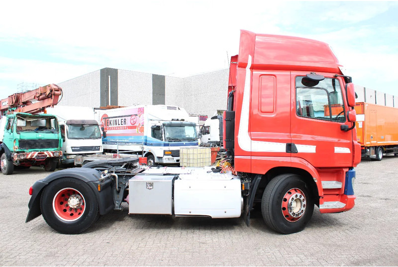 DAF CF 440 + EURO 6 + adr - Tractor unit: picture 4 DAF CF 440 + EURO 6 + adr - Tractor unit: picture 4