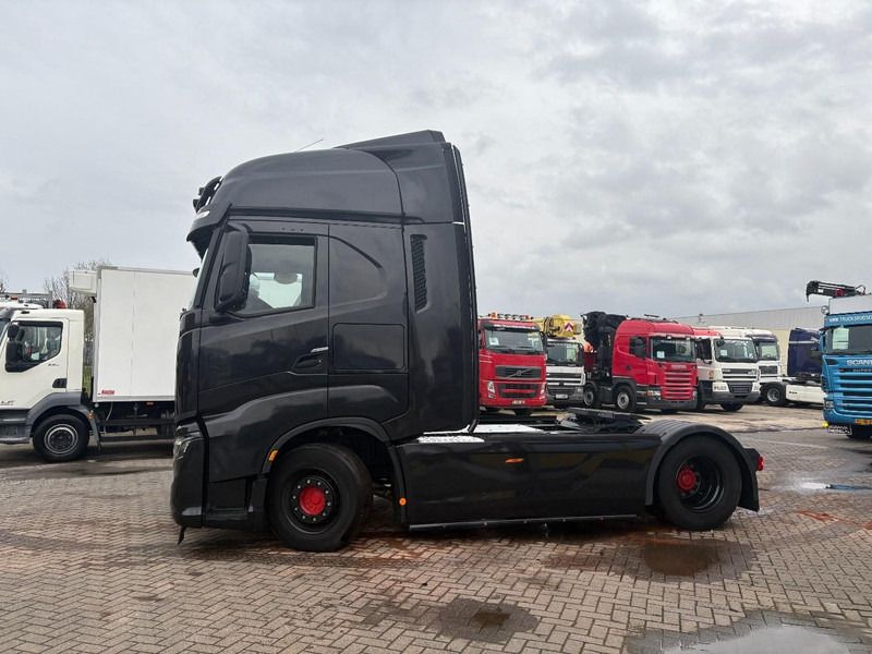 Iveco AS440ST/FP SWAY 570 + RETARDER + EURO 6 + SHOWTRUCK - Tractor unit: picture 3 Iveco AS440ST/FP SWAY 570 + RETARDER + EURO 6 + SHOWTRUCK - Tractor unit: picture 3