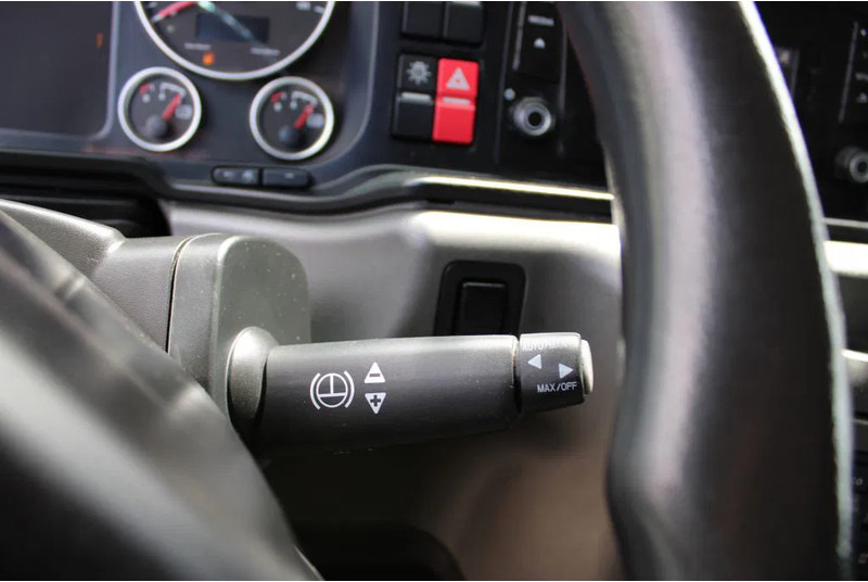 Tractor unit MAN TGX 18.480 + Euro 6 + Retarder + adr: picture 11 Tractor unit MAN TGX 18.480 + Euro 6 + Retarder + adr: picture 11