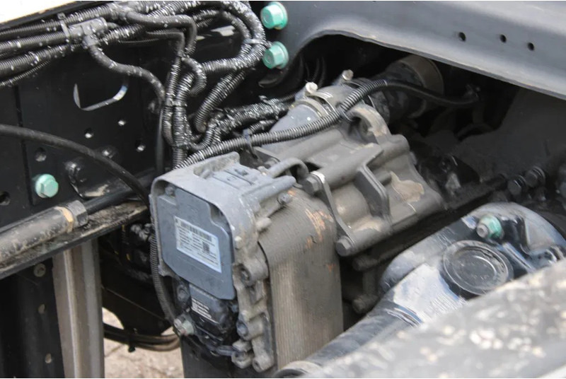 Tractor unit MAN TGX 18.480 + Euro 6 + Retarder + adr: picture 17 Tractor unit MAN TGX 18.480 + Euro 6 + Retarder + adr: picture 17