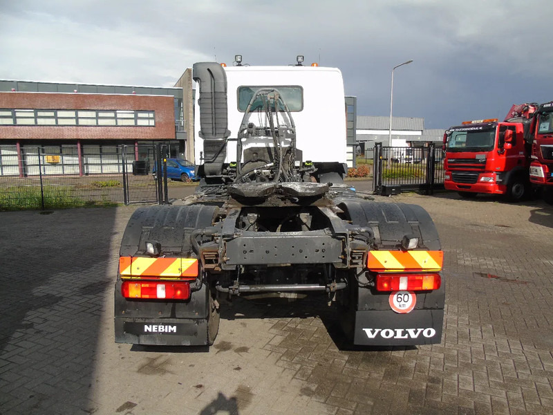 Volvo FMX 420 + 4X4 + MANUAL + EURO 5 + RETARDER + PTO - Tractor unit: picture 5 Volvo FMX 420 + 4X4 + MANUAL + EURO 5 + RETARDER + PTO - Tractor unit: picture 5