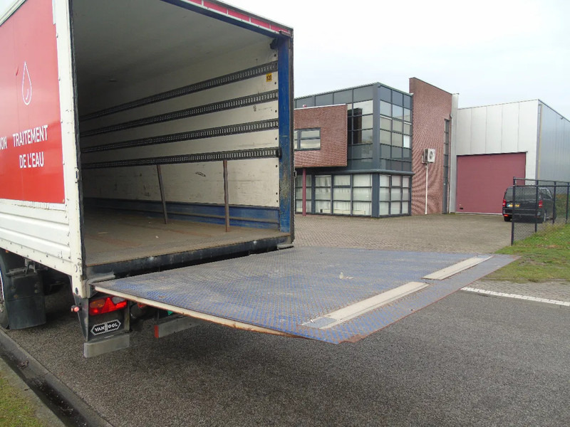 Van Hool 2x saf + lift - Closed box semi-trailer: picture 3 Van Hool 2x saf + lift - Closed box semi-trailer: picture 3