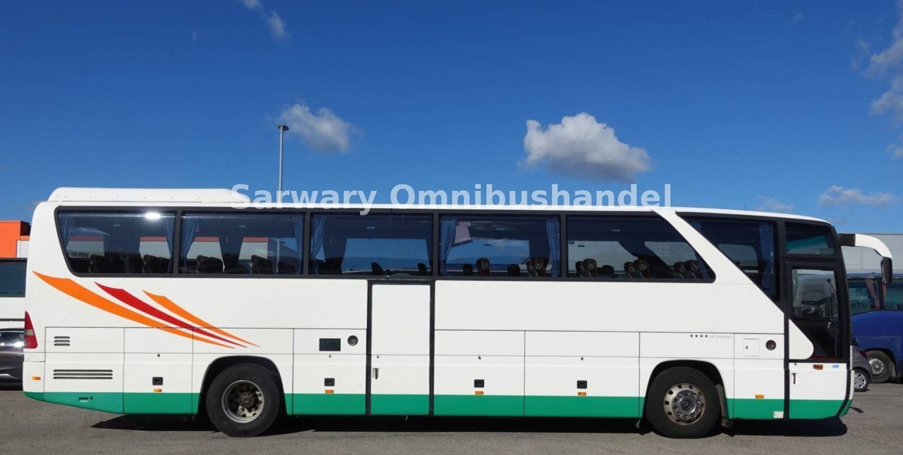 Mercedes-Benz 350 Tourismo 15-RHD *V6*404*Travego*51-Sitze* - Coach: picture 5 Mercedes-Benz 350 Tourismo 15-RHD *V6*404*Travego*51-Sitze* - Coach: picture 5