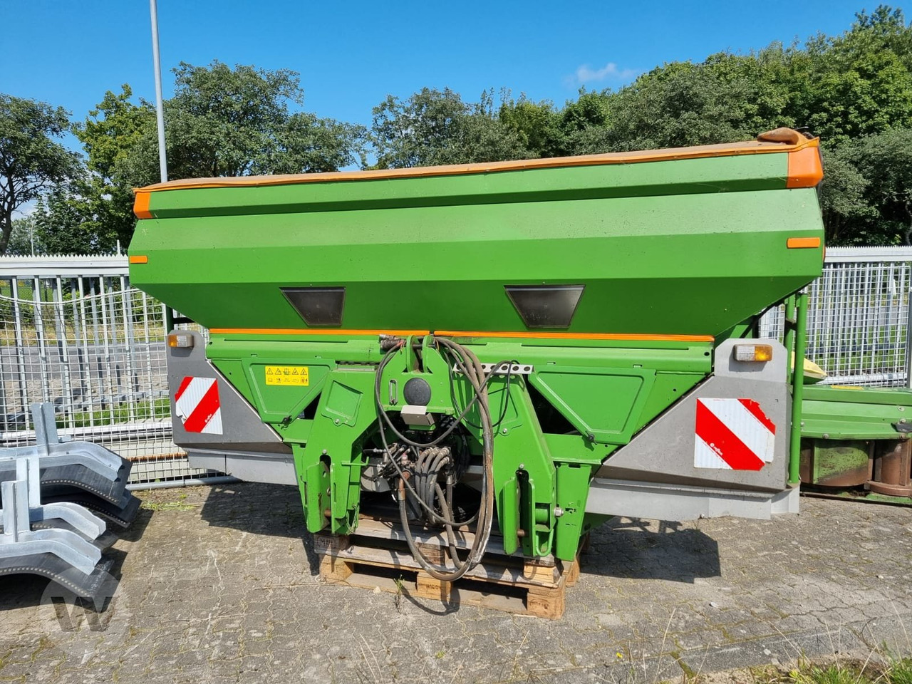 Amazone ZA-M 3000 - Fertilizer spreader: picture 1 Amazone ZA-M 3000 - Fertilizer spreader: picture 1